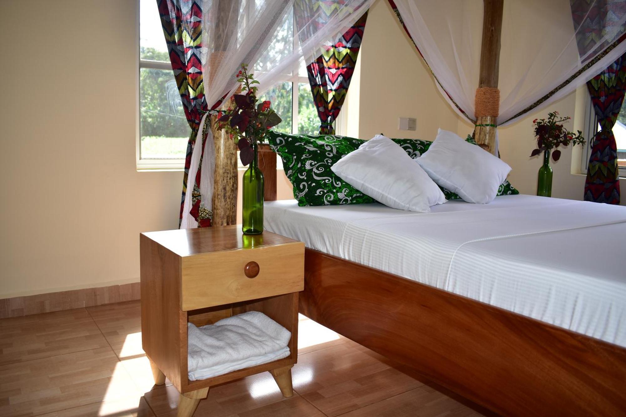 Kilimanjaro Accommodation Msaranga Exteriör bild