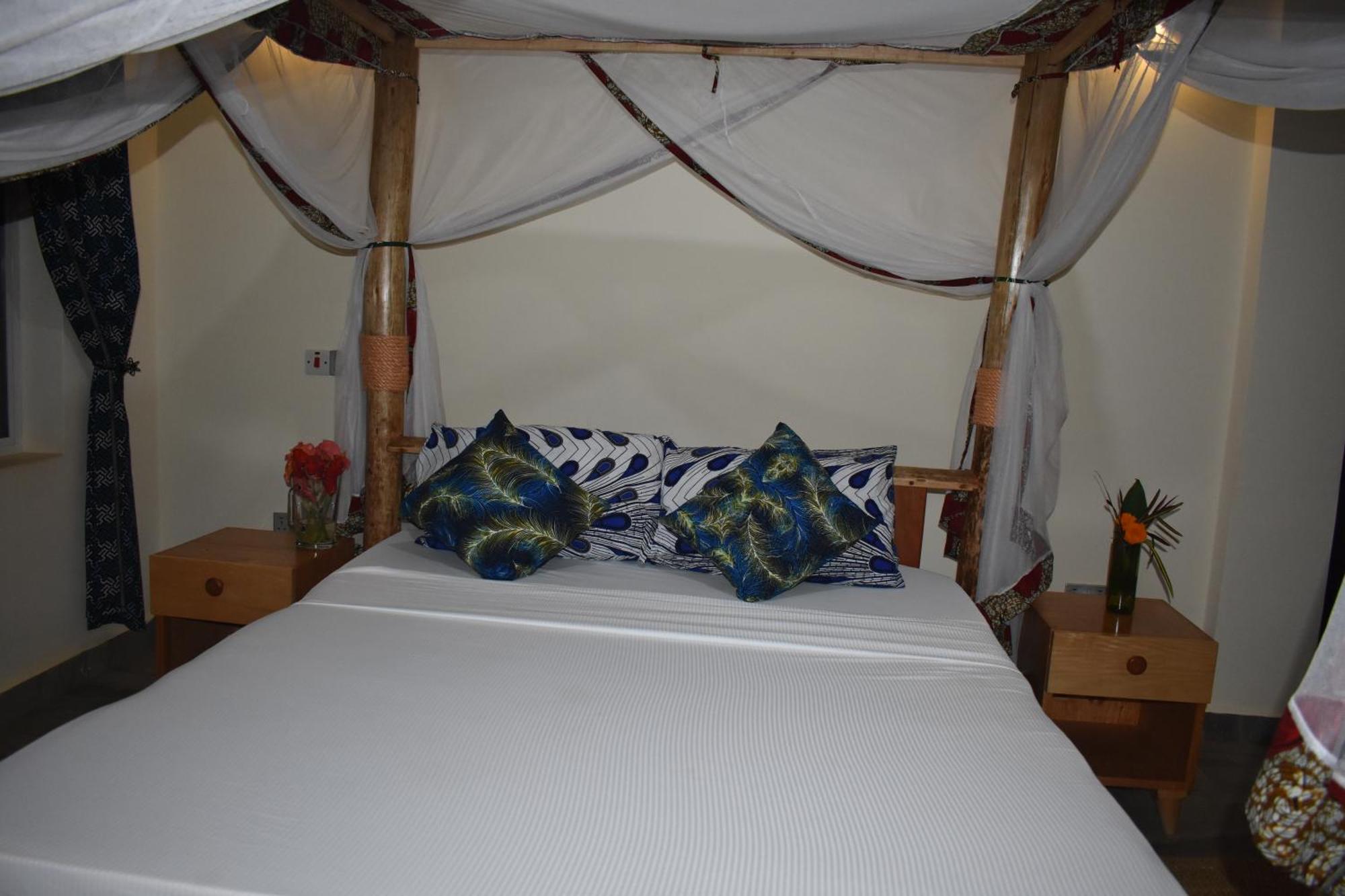Kilimanjaro Accommodation Msaranga Exteriör bild