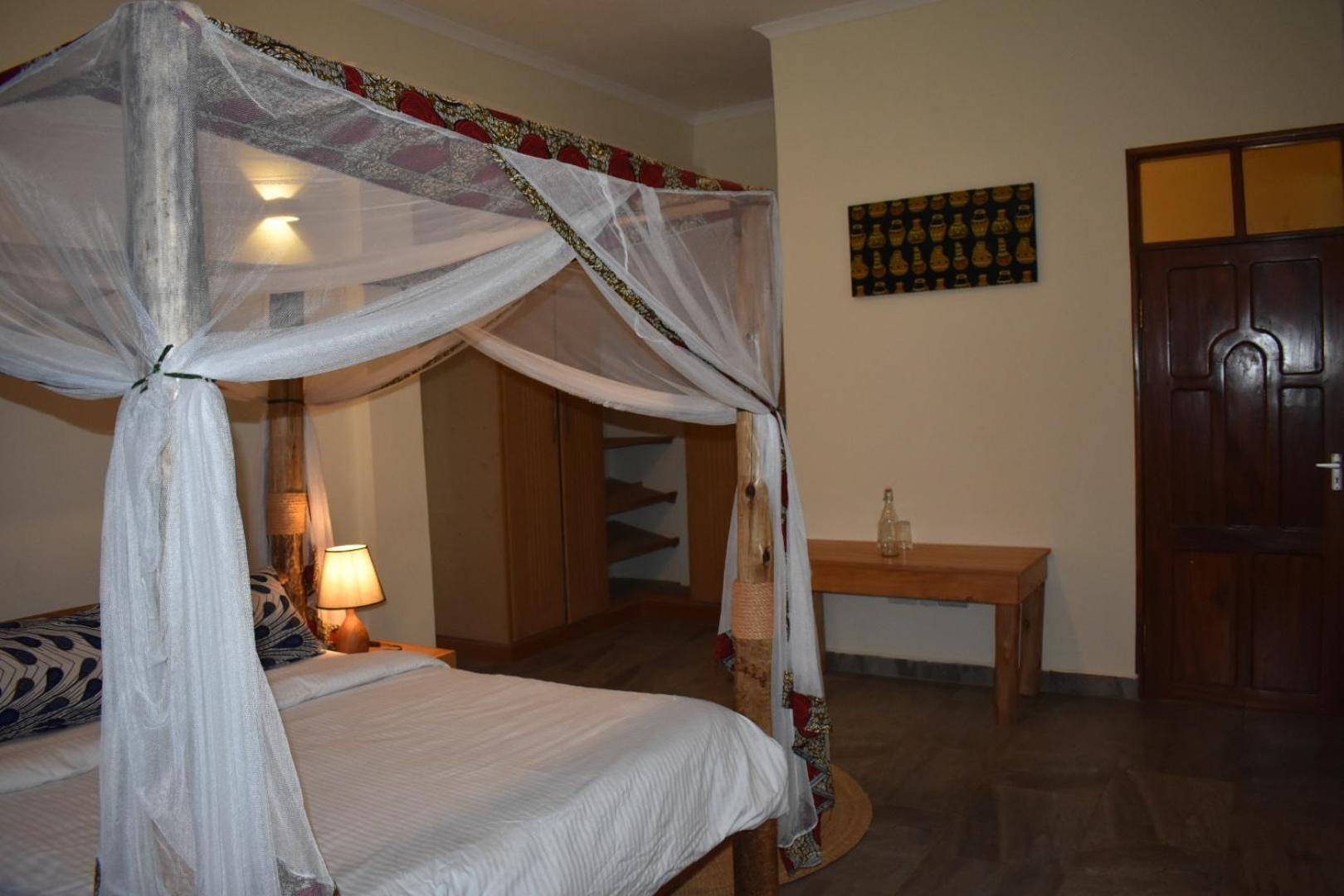 Kilimanjaro Accommodation Msaranga Exteriör bild